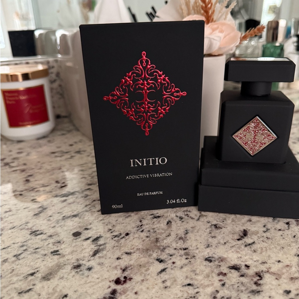 Initio Addictive Vibration Eau de Parfum 90ml
Brand New, Authentic